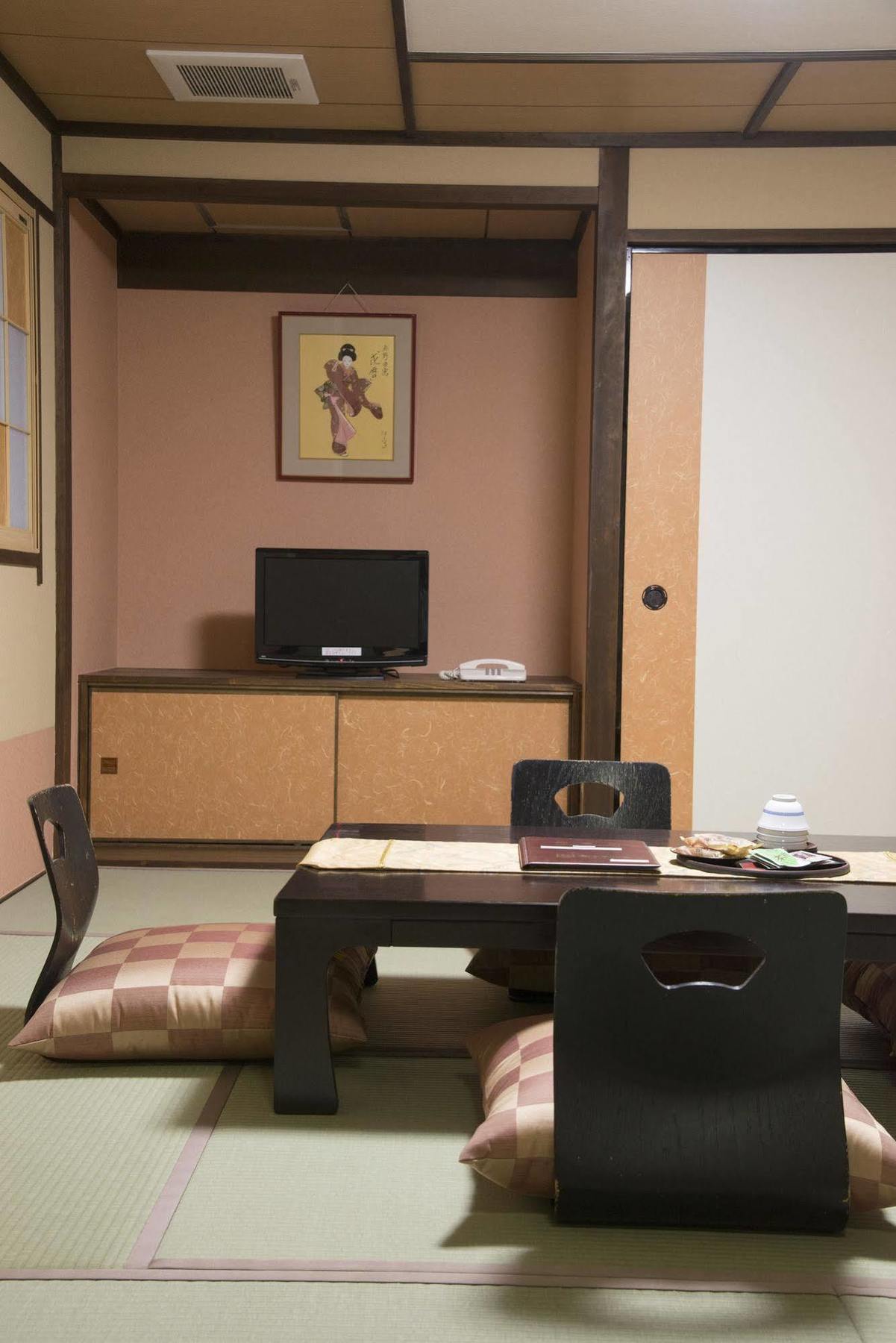 Tenpyo Ryokan Nara Bagian luar foto